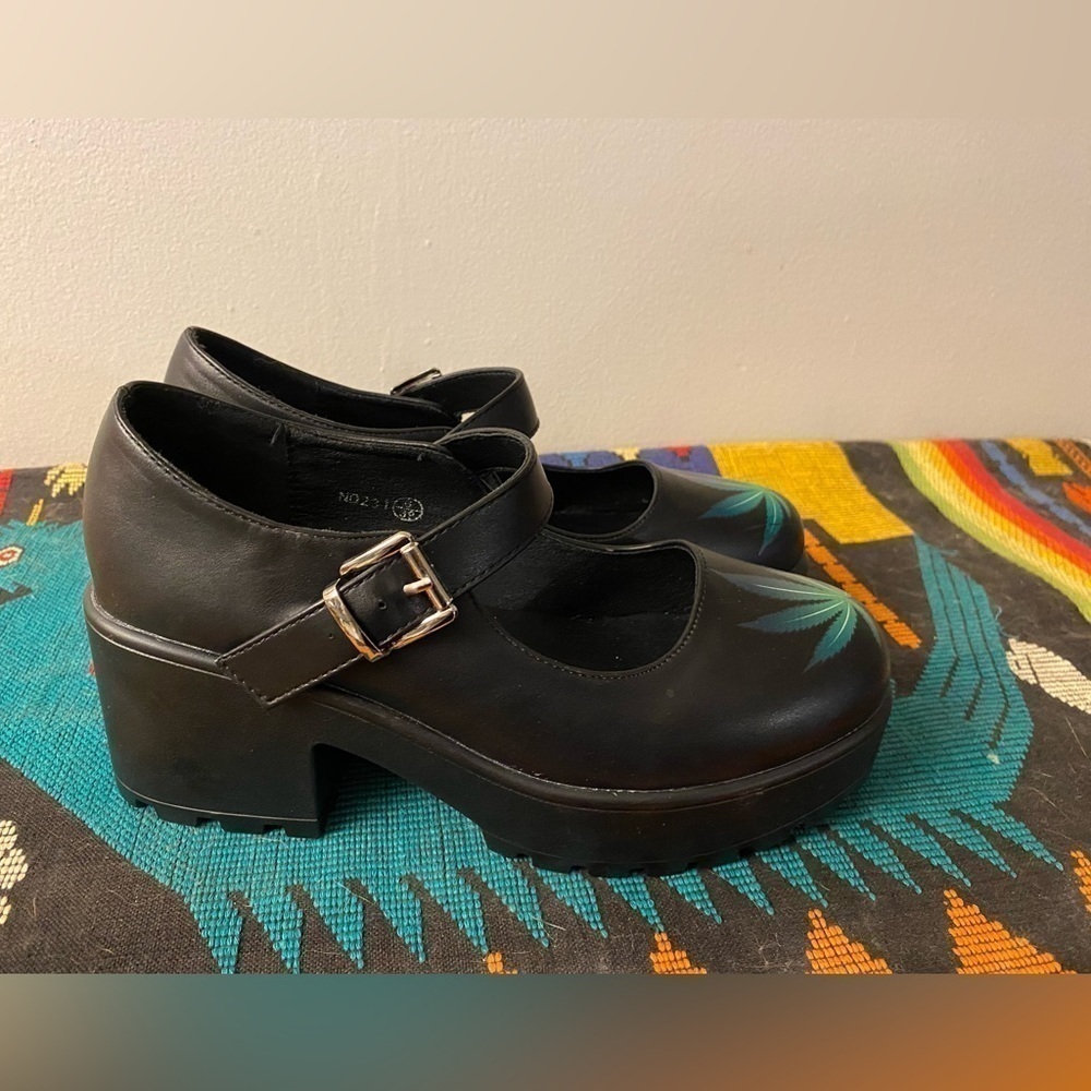 Koi footwear Dope Dreamz pot leaf chunky Mary Jane shoes 6 - Picture 2 of 8